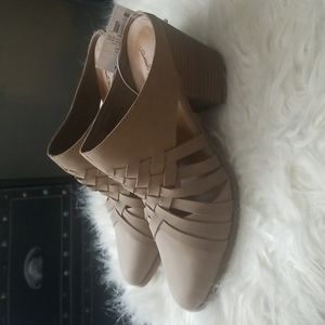 Size 11 slip on heel